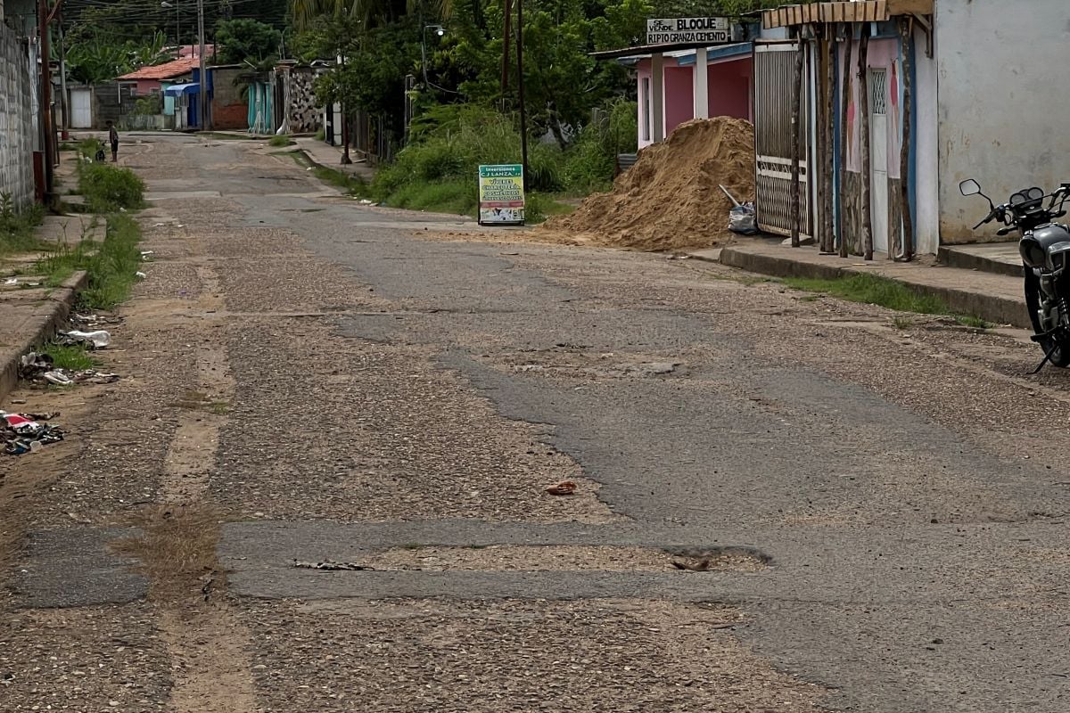 Al menos tres sectores de La Cruz padecen por falta del vital líquido