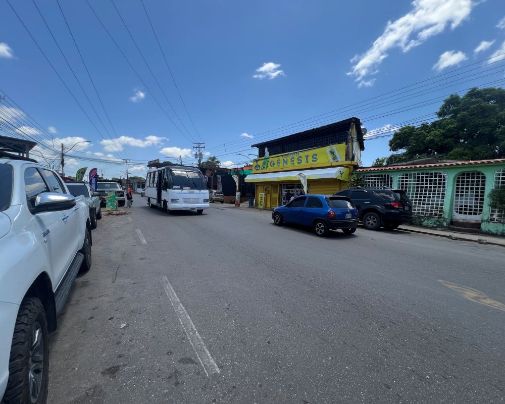 Comercios cercanos al ambulatorio Vargas reportan bajas ventas tras inactividad de este centro médico