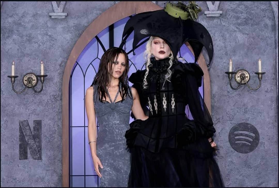 Lady Gaga y Jenna Ortega se lucen en el estreno de “Merlina 2”