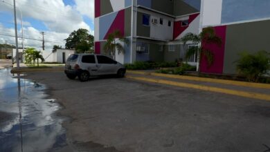 Reportan bote de aguas blancas en avenida principal de Fundemos