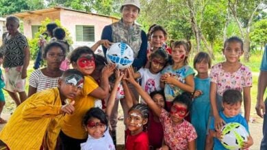 Familias de Los Barrancos reciben atención social ante crecida del río Orinoco