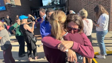 Tiroteo en escuela de Minneapolis: Un hombre mata a dos niños y se suicida durante una misa