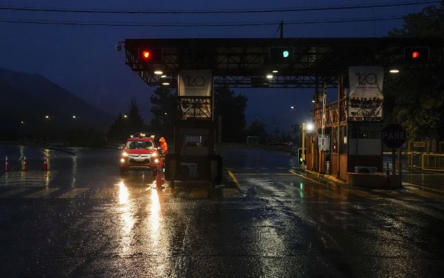 Hallan el cuerpo de uno de los cinco mineros atrapados tras derrumbe en Chile