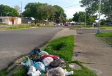 Vecinos de Las Cocuizas piden la reposición de contenedores de basura para evitar multas por arrojar desechos en la calle