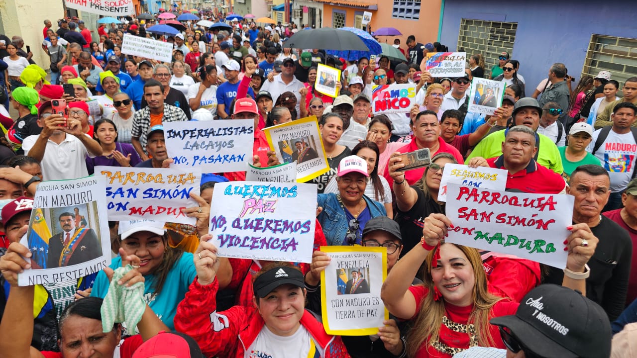 PSUV marcha en Maturín en respaldo al presidente Nicolás Maduro ante ataques de Estados Unidos