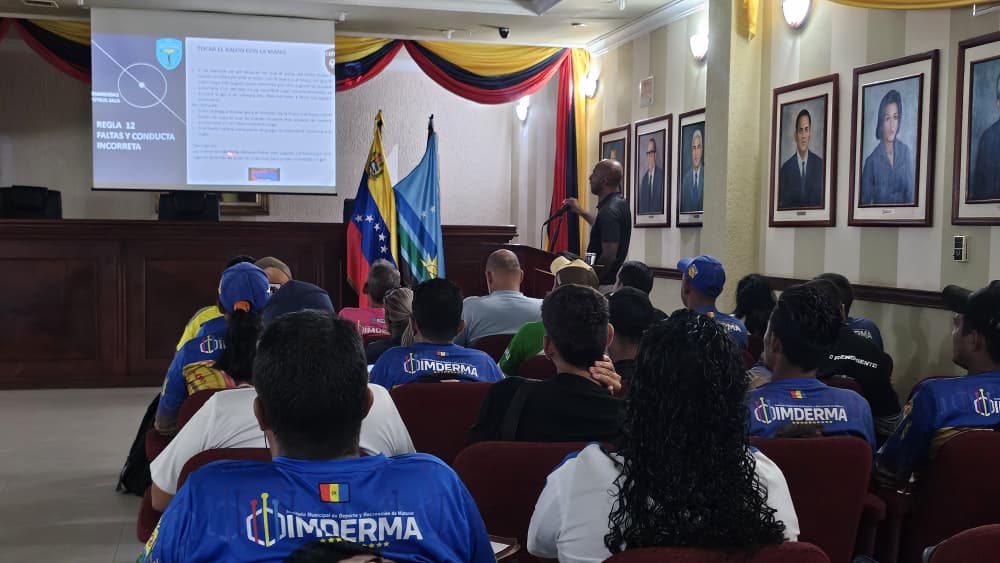 Imderma capacita a promotores y árbitros en actualización del reglamento de Fútbol Sala en Maturín"