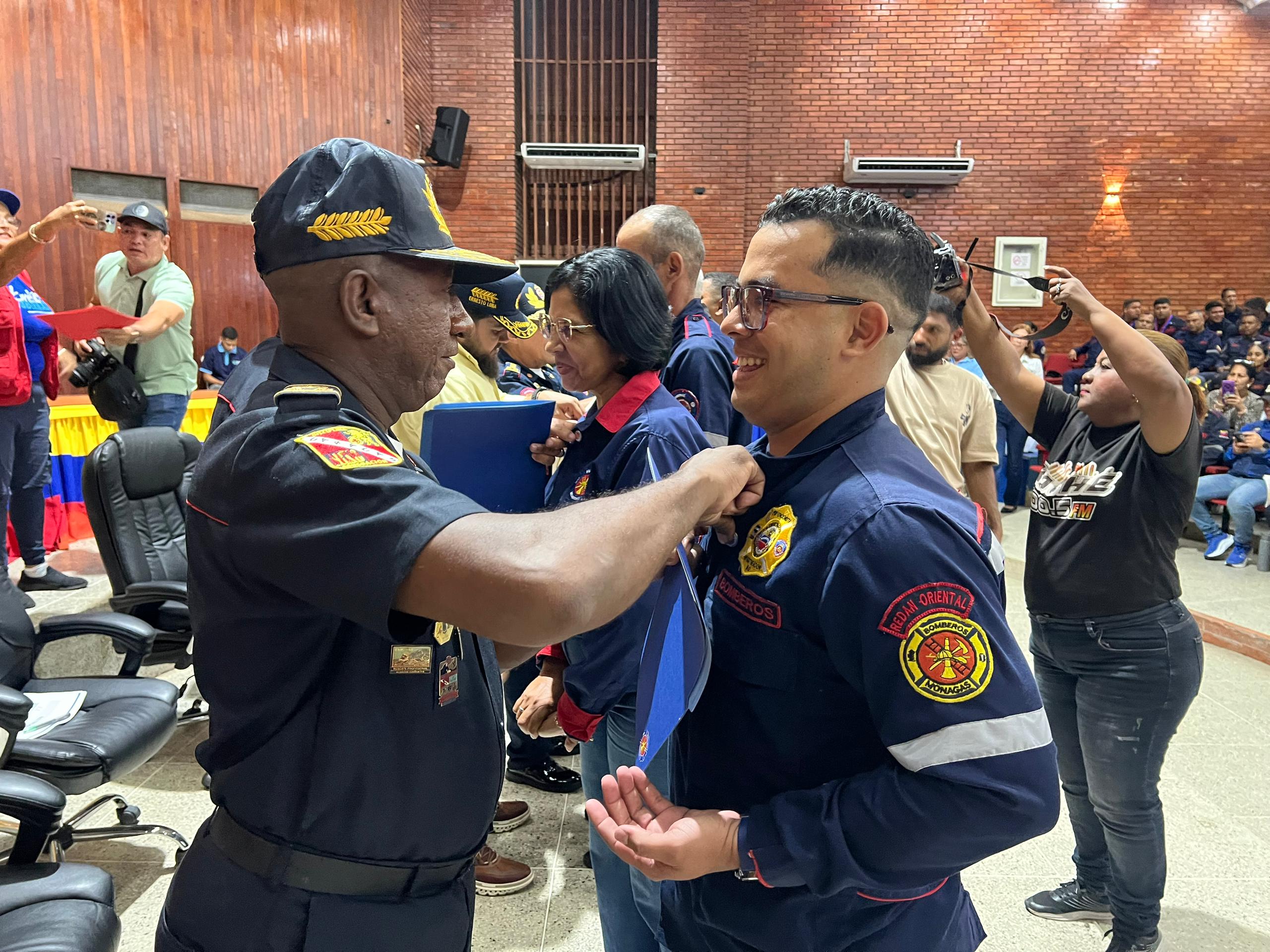Ascienden a más de 170 bomberos en Monagas en celebración de su semana aniversaria