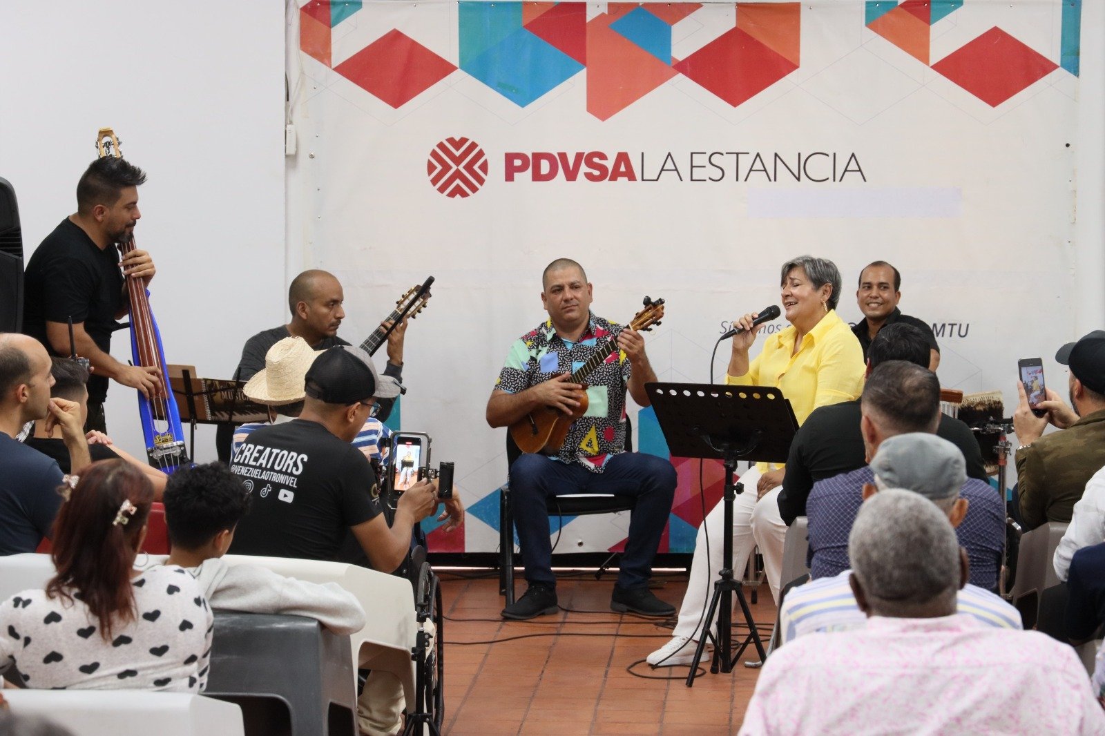 Yazmín González estrena videoclip “Homenaje a la voz del Sur”