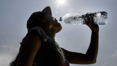 Sigue estos consejos vitales para protegerte de las altas temperaturas de estos días