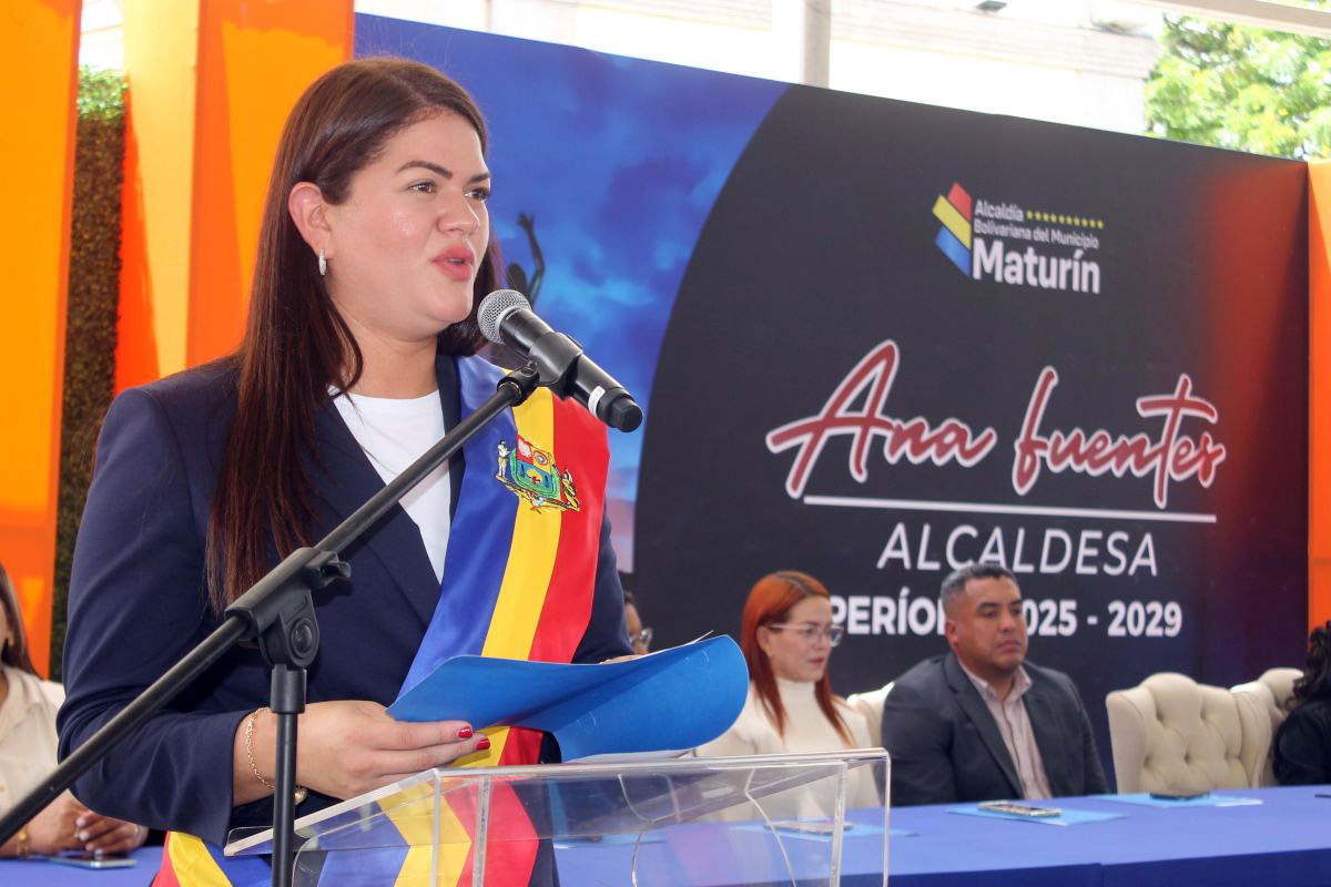 Alcaldesa Ana Fuentes es juramentada para el periodo 2025-2029