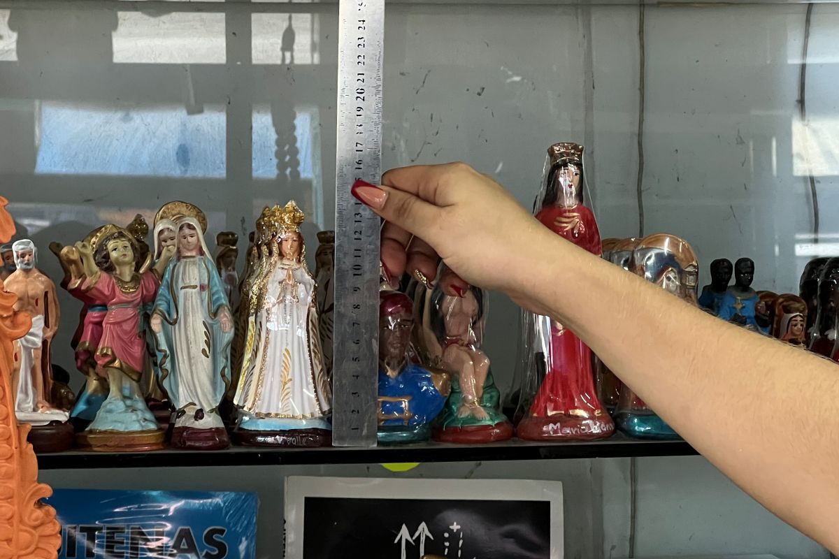 Reportan aumento en ventas de imágenes de la virgen Del Valle en Maturín