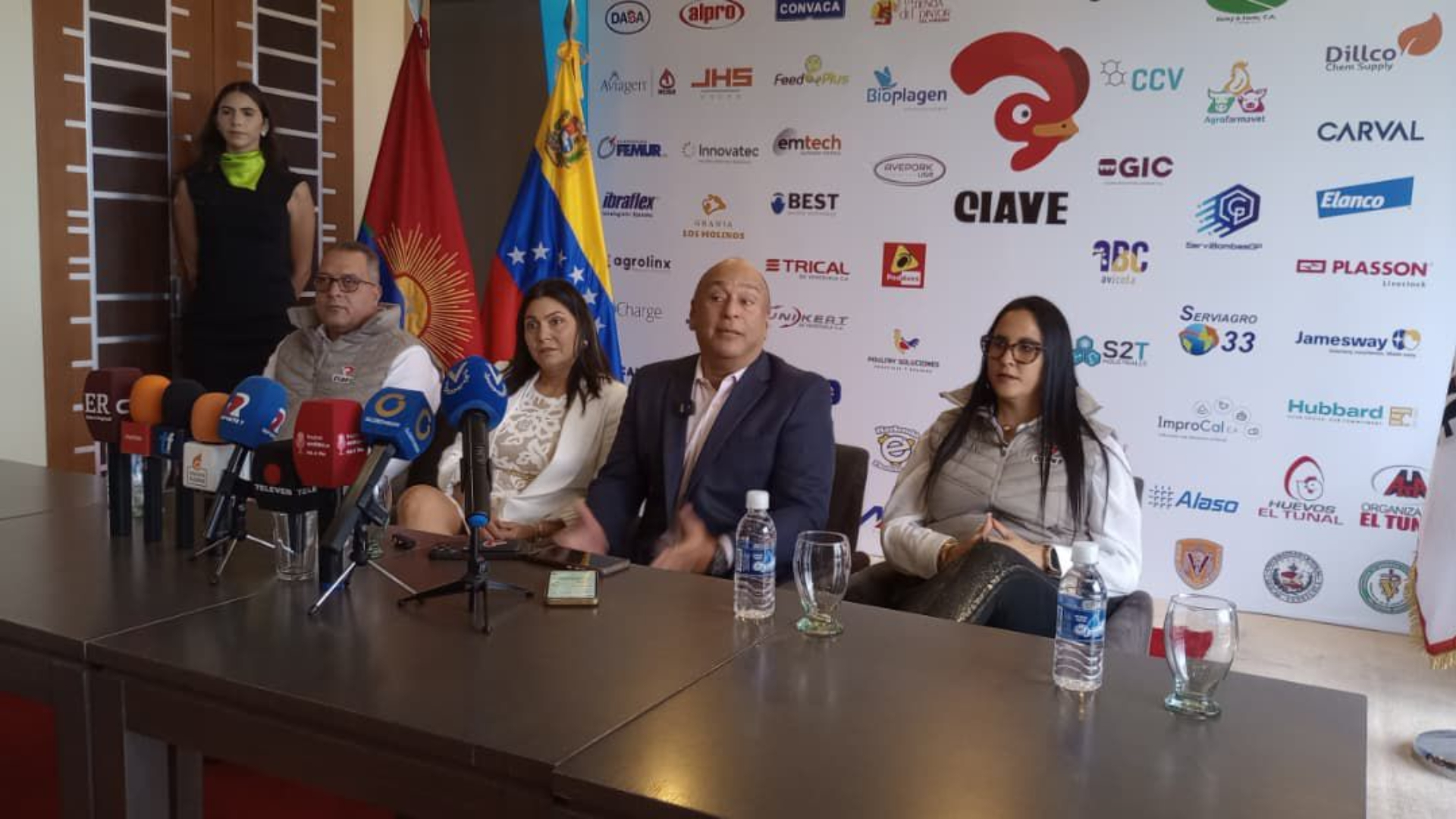 Consumo de pollo en Venezuela aumenta a 25 kilos por persona, según expertos