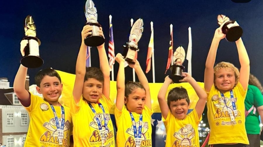 Talento venezolano brilla en Camboya: Logran cinco trofeos en el campeonato internacional de cálculo