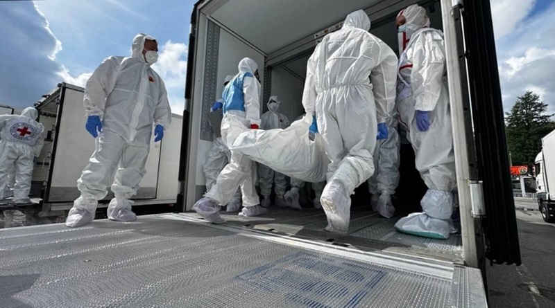 Rusia entrega a Ucrania los cuerpos de mil soldados caídos en combate