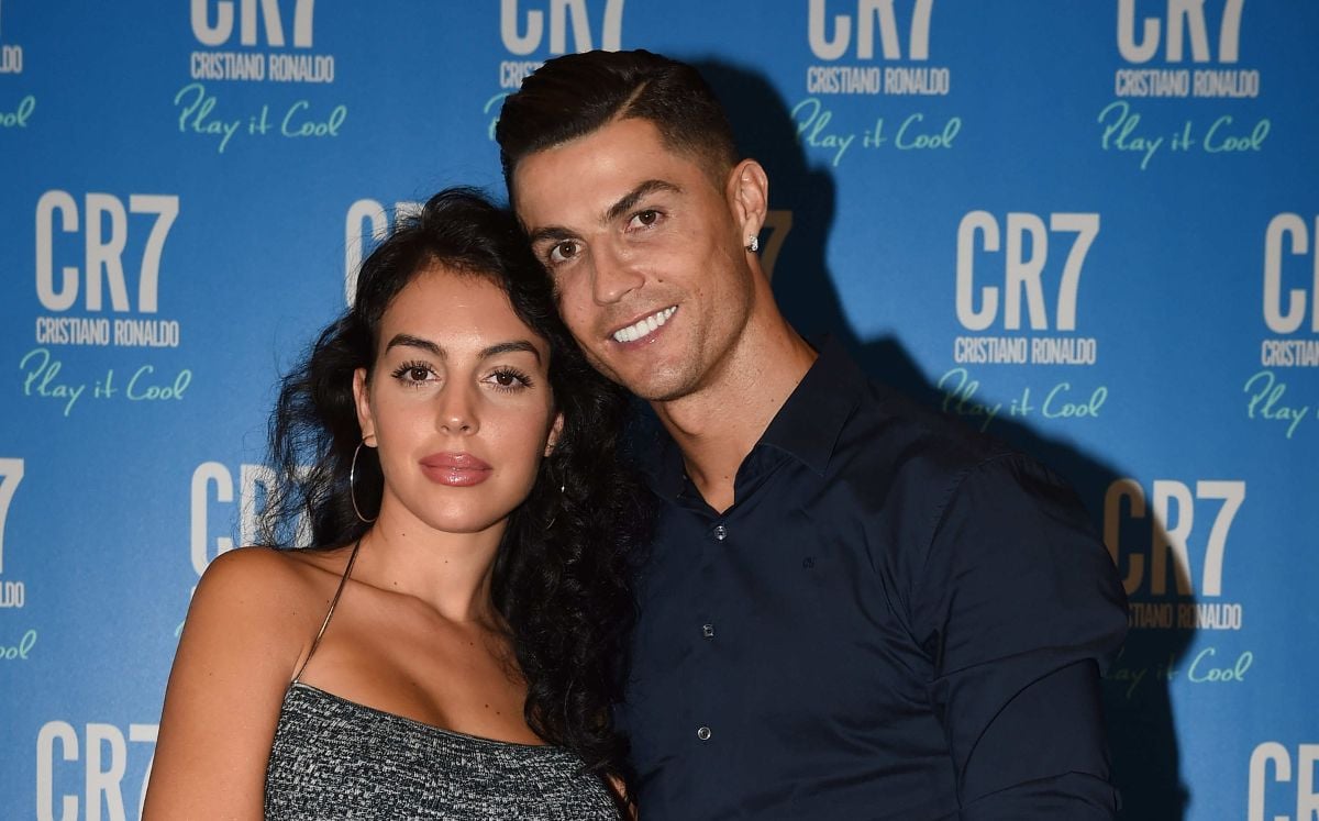 Cristiano Ronaldo y Georgina Rodríguez anuncian su compromiso con un impresionante anillo