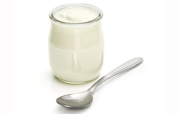 ¿Amas el yogur griego? Aquí tienes la receta más fácil y económica para hacerlo en casa