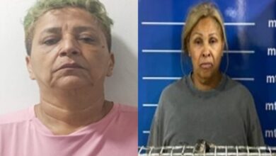 Dos mujeres de la tercera edad fueron arrestadas por posesión de drogas y estafa
