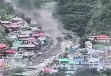 Avalancha arrasa un pueblo completo en el Himalaya Indio