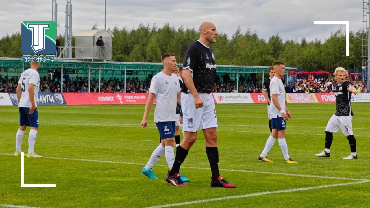226 cm de altura y al campo: Podkolzin, el gigante ruso, juega su primer partido de fútbol