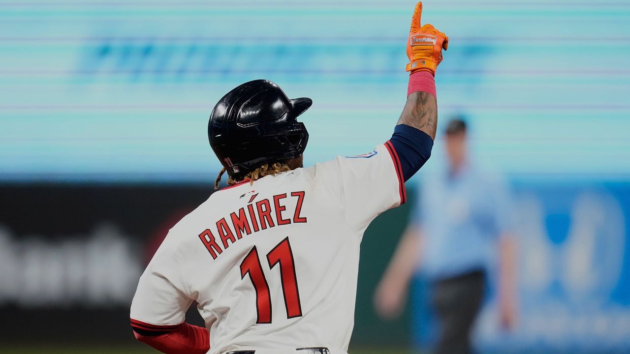 José Ramírez brilla ante los Marlins y alcanza su cuarta temporada 25-25 en MLB