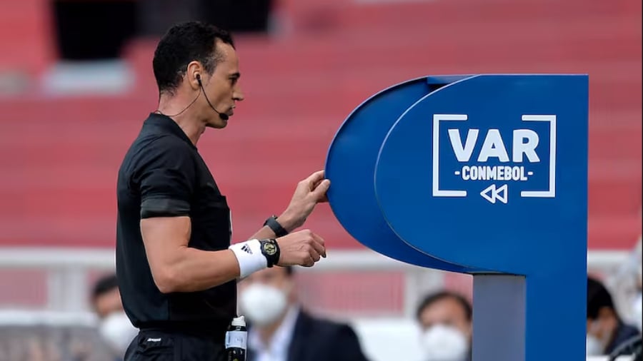 La Conmebol implementará el anuncio en vivo del VAR en la Libertadores y Sudamericana