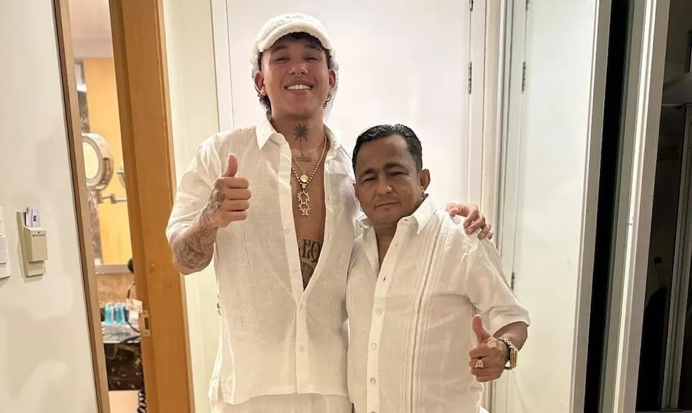 Fallece el padre del cantante Beéle en Colombia durante una sesión de diálisis