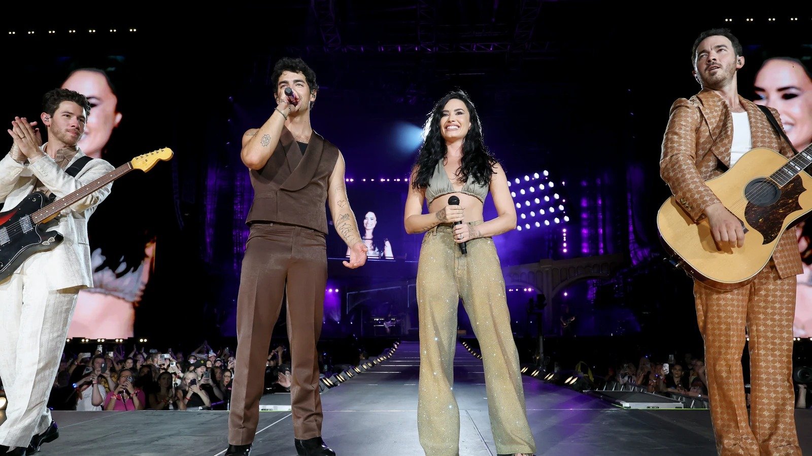 Nostalgia pura: Los Jonas Brothers y Demi Lovato reviven la magia de "Camp Rock" después de 15 años