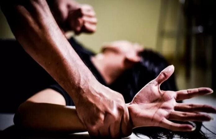 Dictan prisión preventiva para joven acusado de violar a su madre en Osorno