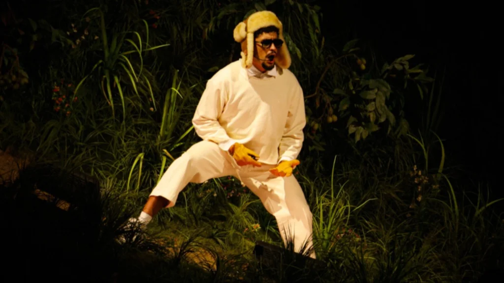 Bad Bunny sufre una aparente lesión de rodilla en pleno concierto.