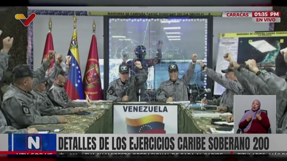 La Armada demostró ser "efectiva y precisa" en la Maniobra Caribe 200, según Padrino López
