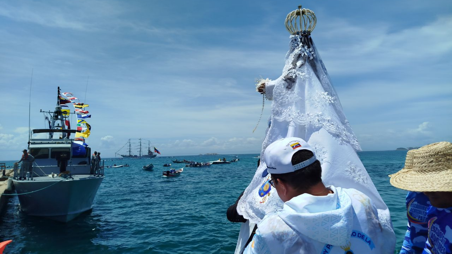 Armada venezolana realiza la primera procesión marítima en honor a la Virgen del Valle