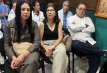 Médicos internistas inauguran nueva unidad de cuidados intensivos en el Humnt