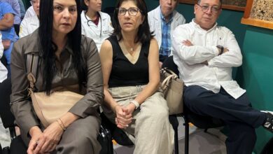 Médicos internistas inauguran nueva unidad de cuidados intensivos en el Humnt