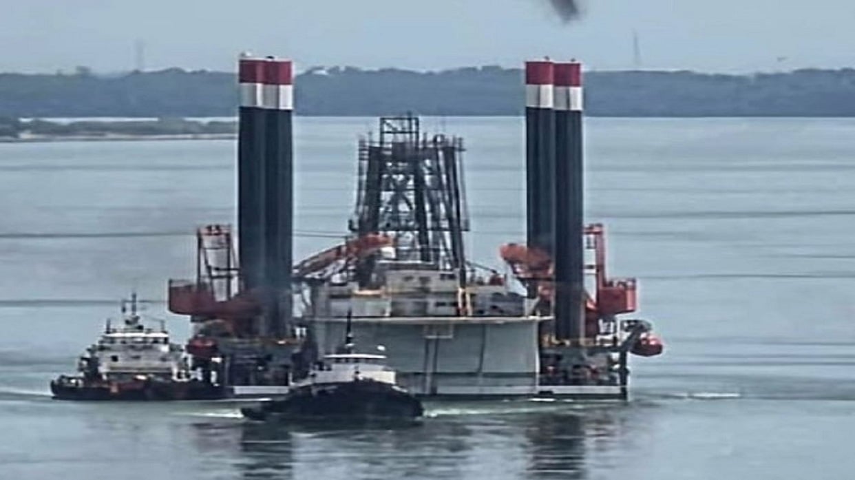 China instala su primera plataforma petrolera flotante en el lago de Maracaibo