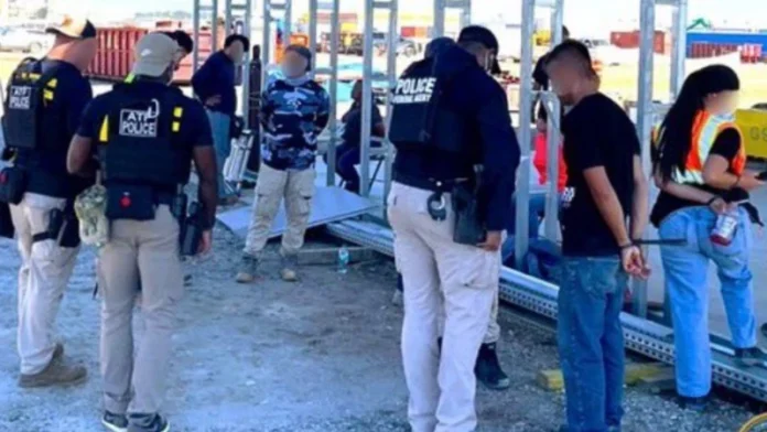 Corea del Sur denuncia trato a sus trabajadores en redada migratoria en EE. UU
