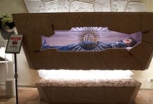 El Vaticano canoniza a Carlo Acutis, el primer "santo milenial" de la Iglesia
