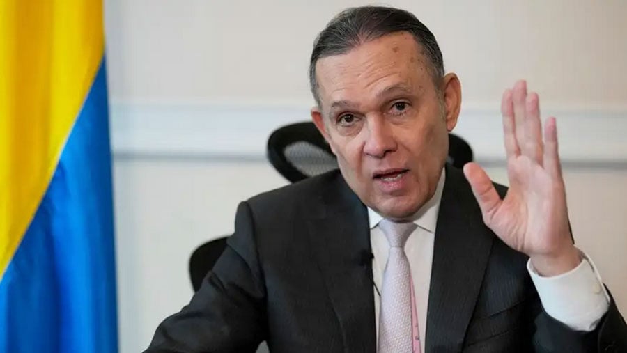 Exjefe del Senado buscará la presidencia de Colombia 2026