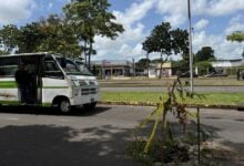 Peligroso hueco afecta canal de servicio en la avenida Raúl Leoni de Maturín