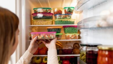 Los alimentos que nunca debes congelar para no dañar su textura y sabor