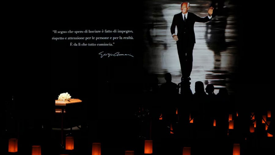 Milán rinde homenaje masivo a Giorgio Armani