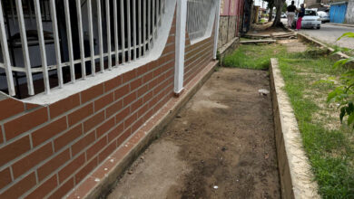 Vecinos de Los Godos solicitan reparación de desagüe que inunda 10 casas cuando llueve