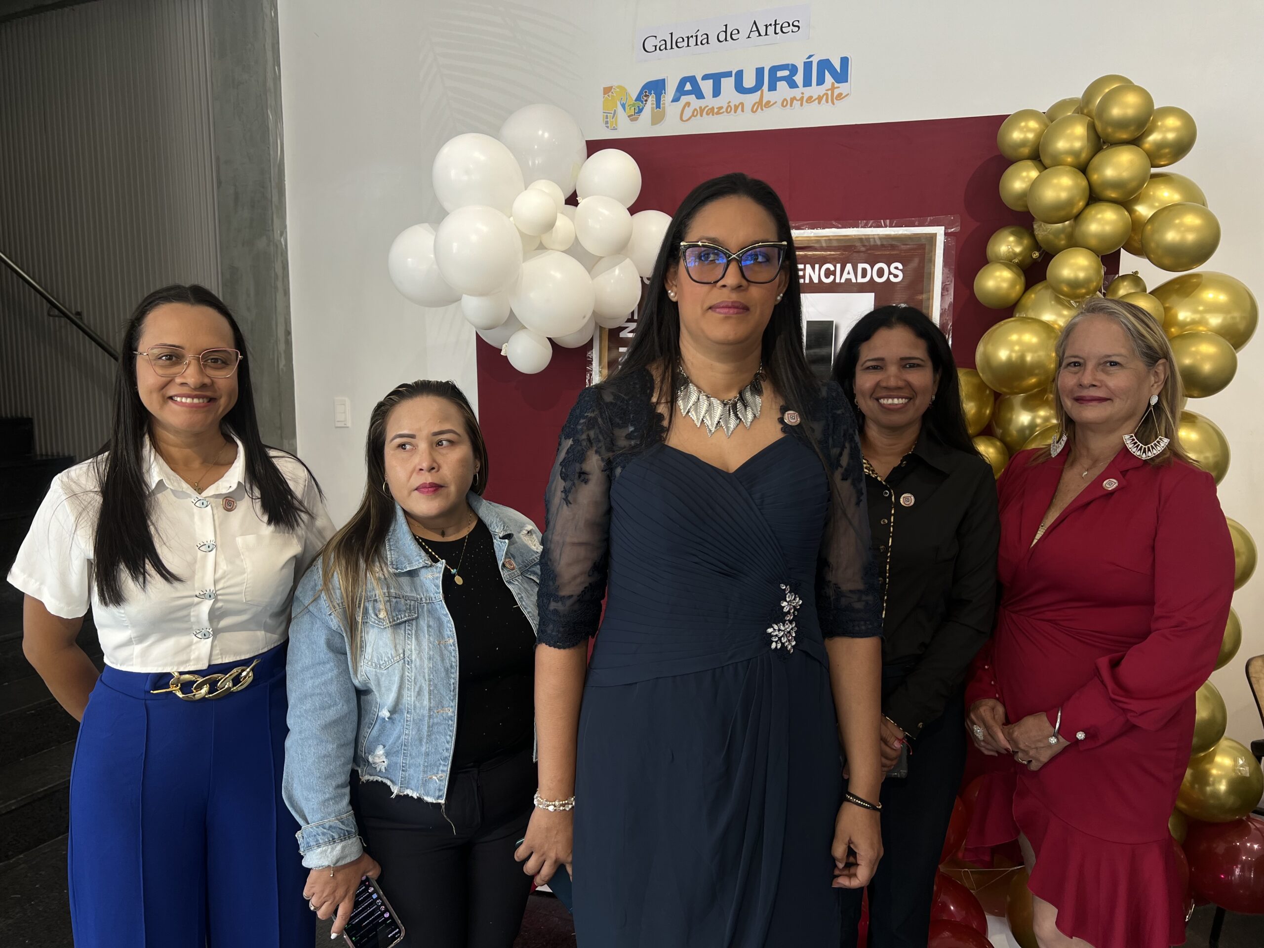 Licenciados en Relaciones Industriales y RRHH de Monagas recibieron condecoraciones