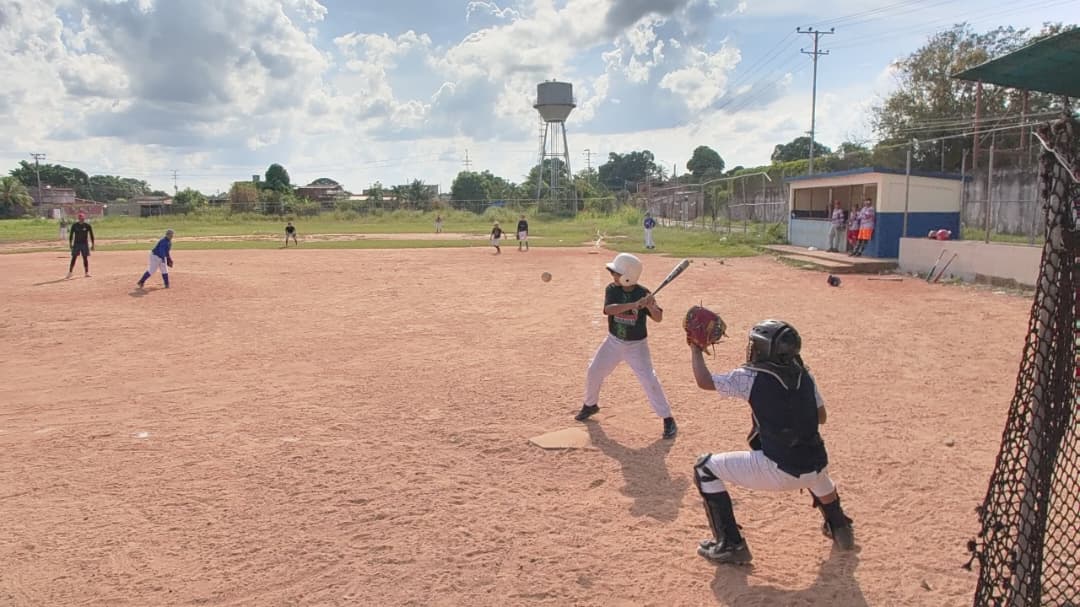 Renovado el estadio José Leonett en Boquerón para el beneficio de más de 300 beisbolistas