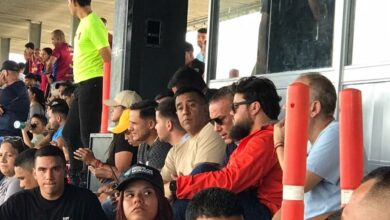 César Farías presenció el Monagas vs. Carabobo en el Comanche Bottini de Maturín