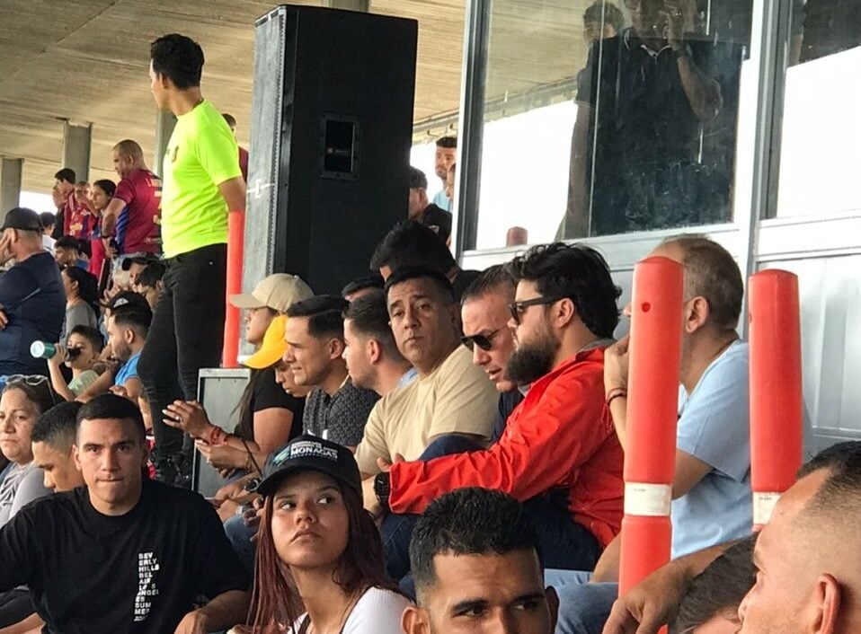 César Farías presenció el Monagas vs. Carabobo en el Comanche Bottini de Maturín