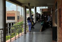 Estudiantes de la UBV solicitan la reactivación del comedor y servicios de transporte