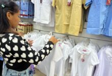 Padres se apresuran a equipando a sus chamos para el inicio a clases
