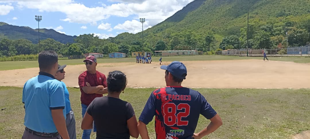 Inspeccionan estadios de San Antonio y Guanaguana para el nacional juvenil de Criollitos