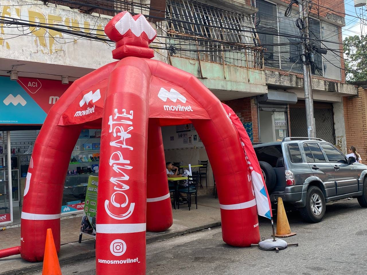Comerciantes de Maturín serán multados si no retiran publicidad en aceras y calles antes del 29 de septiembre