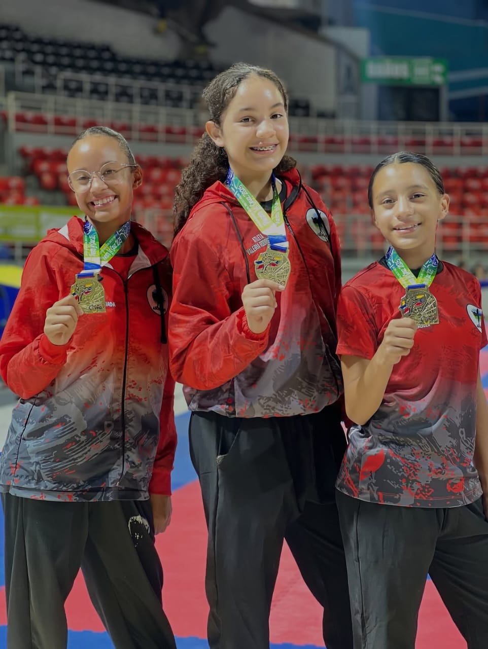 Delegación de Karate Do regresa con 14 medallas del Campeonato Nacional.